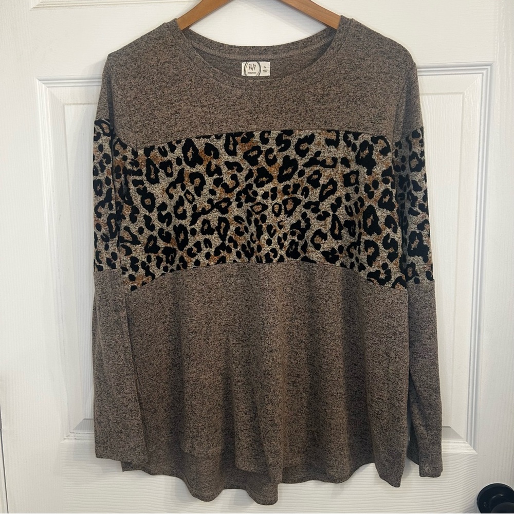 Maurices Heathered Brown Long Sleeve Top